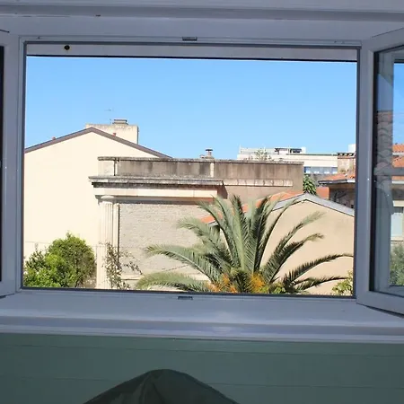 Appartement Joli Au Centre De